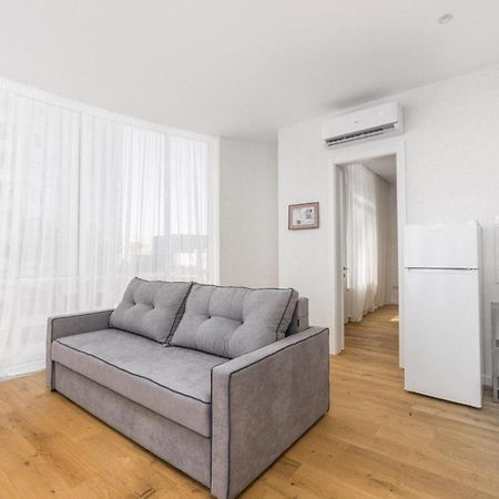 Gagarin Plaza Design Apartment Odessa Eksteriør billede